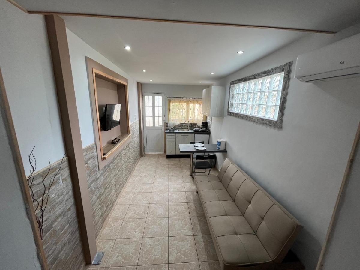 Luxury House 15 Minutes From Ath Spáta Exterior foto